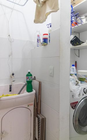 Apartamento à venda com 71m², 2 quartos e sem vagaCozinha e Área de Serviço