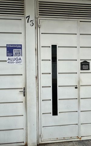 Casa para alugar com 74m², 2 quartos e sem vaga Casa para alugar com 74m², 2 quartos e sem vagaFachada