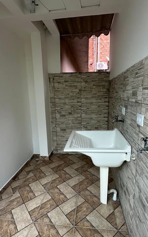 Casa para alugar com 74m², 2 quartos e sem vaga Casa para alugar com 74m², 2 quartos e sem vagaÁrea de Serviço