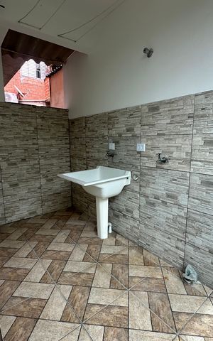 Casa para alugar com 74m², 2 quartos e sem vaga Casa para alugar com 74m², 2 quartos e sem vagaÁrea de Serviço