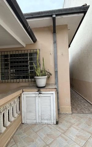 Casa à venda com 170m², 3 quartos e 2 vagas Casa à venda com 170m², 3 quartos e 2 vagasQuintal