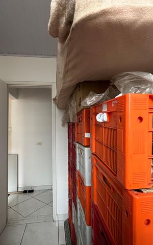 Casa à venda com 170m², 3 quartos e 2 vagas Casa à venda com 170m², 3 quartos e 2 vagasBanheiro da Edícula