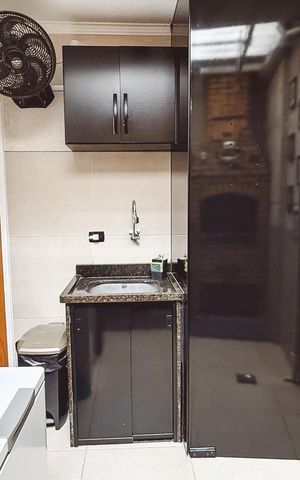 Casa à venda com 75m², 2 quartos e 1 vaga Casa à venda com 75m², 2 quartos e 1 vagaÁrea de Serviço