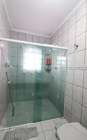 Casa à venda com 188m², 4 quartos e 2 vagasQuarto 1 - Suíte Banheiro 