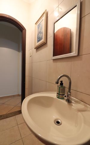 Casa à venda com 188m², 4 quartos e 2 vagasLavabo 