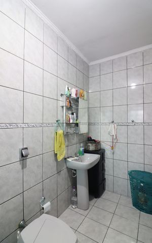 Casa à venda com 188m², 4 quartos e 2 vagasQuarto 1 - Suíte Banheiro 