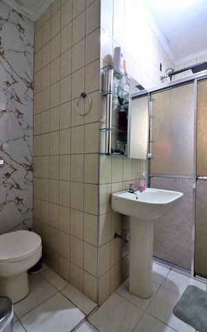 Casa à venda com 188m², 4 quartos e 2 vagasBanheiro Social