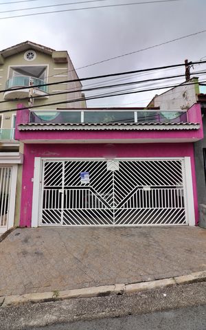 Casa à venda com 188m², 4 quartos e 2 vagasFachada 