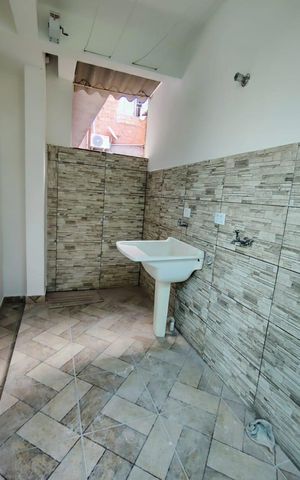Casa para alugar com 74m², 2 quartos e sem vaga