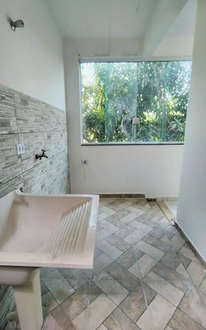 Casa para alugar com 74m², 2 quartos e sem vaga