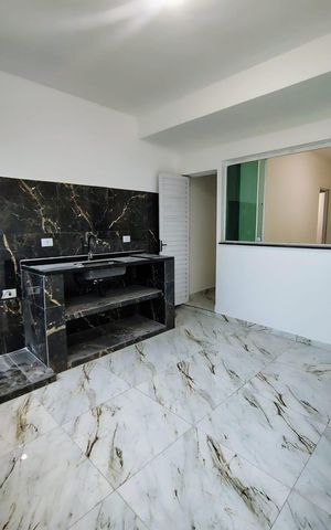 Casa para alugar com 74m², 2 quartos e sem vaga