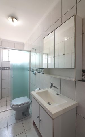 Apartamento à venda com 65m², 2 quartos e 1 vagaBanheiro Social