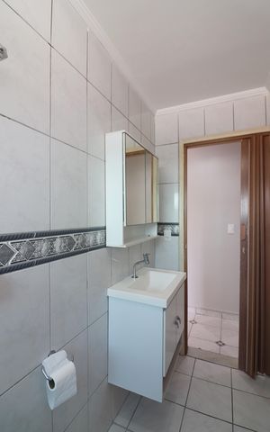 Apartamento à venda com 65m², 2 quartos e 1 vagaBanheiro Social