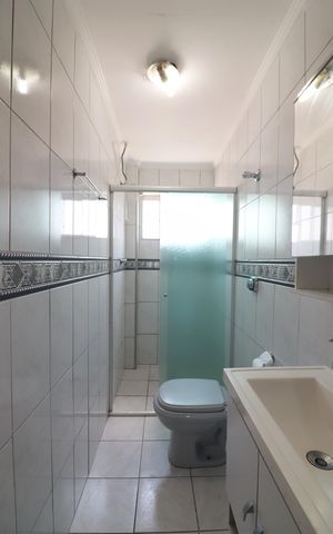 Apartamento à venda com 65m², 2 quartos e 1 vagaBanheiro Social