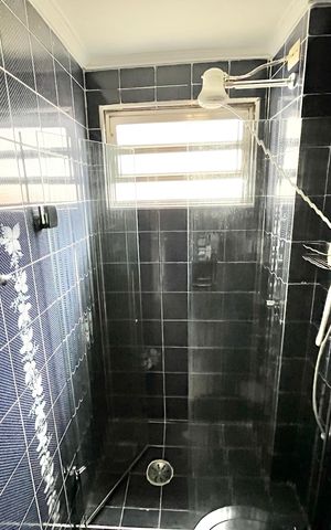 Apartamento à venda com 81m², 3 quartos e 1 vaga Apartamento à venda com 81m², 3 quartos e 1 vagaBanheiro