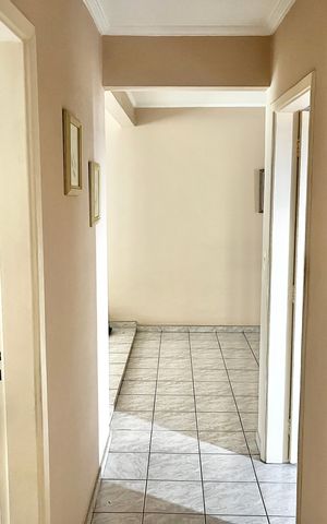 Apartamento à venda com 81m², 3 quartos e 1 vaga Apartamento à venda com 81m², 3 quartos e 1 vagaCorredor