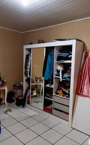Casa à venda com 306m², 4 quartos e 5 vagas Casa à venda com 306m², 4 quartos e 5 vagasQuarto 2