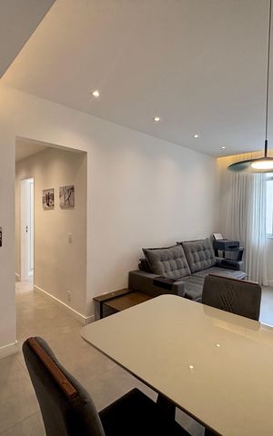 Apartamento à venda com 85m², 2 quartos e 1 vaga Apartamento à venda com 85m², 2 quartos e 1 vagaSala