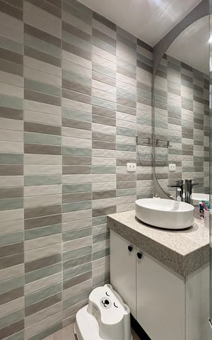 Apartamento à venda com 85m², 2 quartos e 1 vaga Apartamento à venda com 85m², 2 quartos e 1 vagaBanheiro social