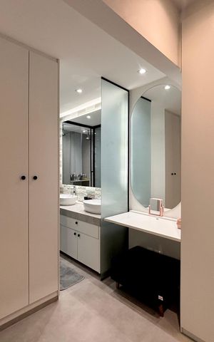 Apartamento à venda com 85m², 2 quartos e 1 vaga Apartamento à venda com 85m², 2 quartos e 1 vagaSuíte - banheiro