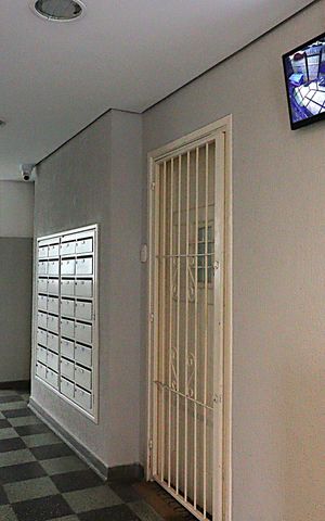 Apartamento à venda com 78m², 2 quartos e sem vagaHall de Entrada