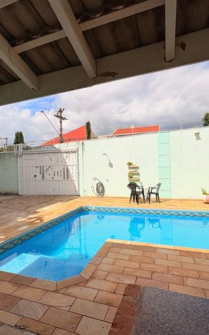 Casa à venda com 270m², 5 quartos e 3 vagasQuintal com Piscina