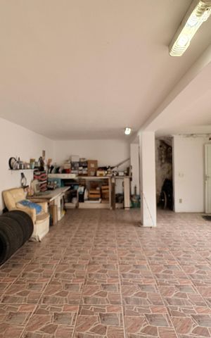 Casa à venda com 270m², 5 quartos e 3 vagasGaragem