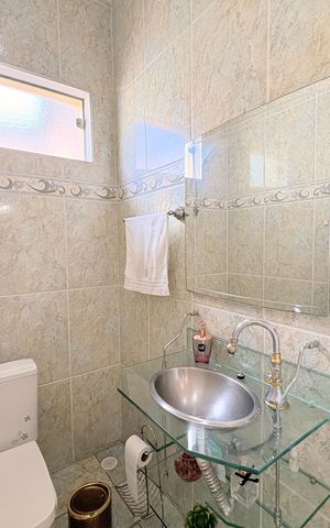 Casa à venda com 270m², 5 quartos e 3 vagasLavabo