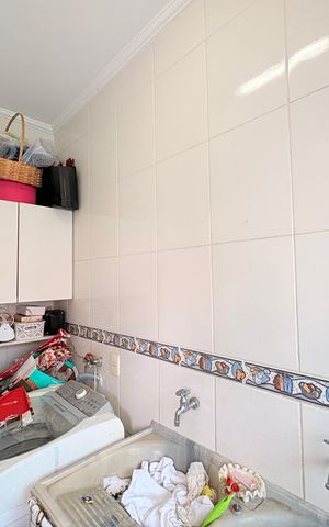 Casa à venda com 270m², 5 quartos e 3 vagasÁrea de Serviço