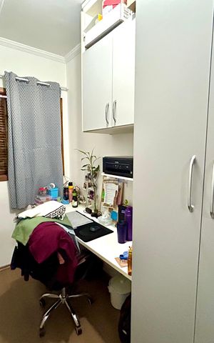 Casa à venda com 202m², 5 quartos e 2 vagas Casa à venda com 202m², 5 quartos e 2 vagasQuarto 2