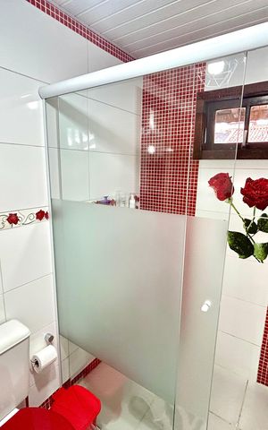 Casa à venda com 202m², 5 quartos e 2 vagas Casa à venda com 202m², 5 quartos e 2 vagasBanheiro da Suíte