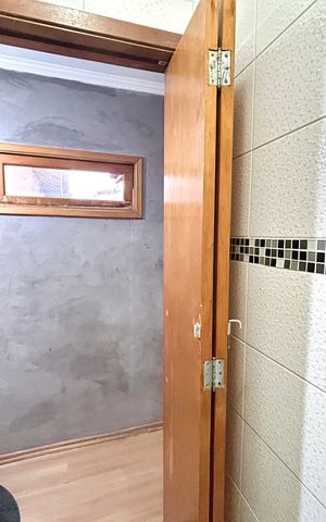 Casa à venda com 202m², 5 quartos e 2 vagas Casa à venda com 202m², 5 quartos e 2 vagasBanheiro 1