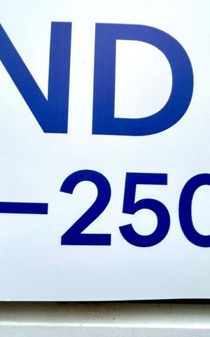 Casa à venda com 202m², 5 quartos e 2 vagas Casa à venda com 202m², 5 quartos e 2 vagasCódigo da placa MBHL-455