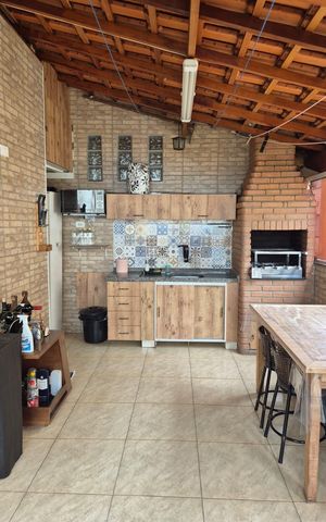 Apartamento à venda com 95m², 4 quartos e 1 vaga Apartamento à venda com 95m², 4 quartos e 1 vagachurrasqueira