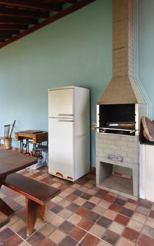 Casa à venda com 185m², 3 quartos e 2 vagas Casa à venda com 185m², 3 quartos e 2 vagasÁrea gourmet