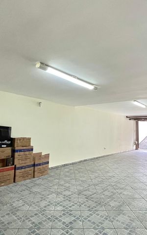Casa à venda com 250m², 3 quartos e 3 vagasGaragem