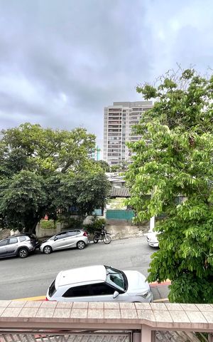 Casa à venda com 250m², 3 quartos e 3 vagasVista da Suíte 1
