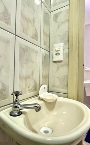 Casa à venda com 250m², 3 quartos e 3 vagasBanheiro de serviço