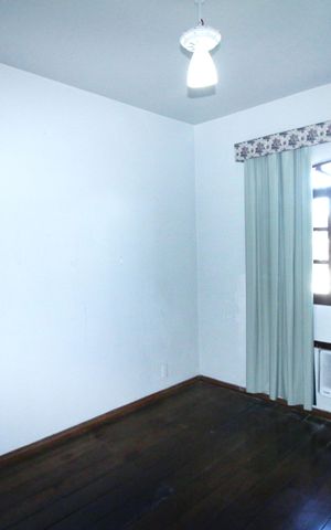 Casa à venda com 220m², 3 quartos e 2 vagasQuarto 3