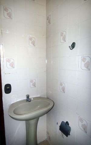 Casa à venda com 220m², 3 quartos e 2 vagasBanheiro de serviço