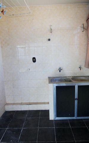 Casa à venda com 220m², 3 quartos e 2 vagasÁrea de Serviço
