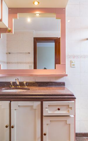 Apartamento à venda com 270m², 4 quartos e 4 vagas Apartamento à venda com 270m², 4 quartos e 4 vagasBanheiro - Suíte 3