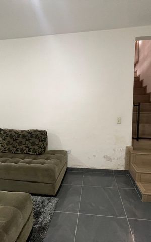 Casa para alugar com 200m², 3 quartos e 5 vagasSala