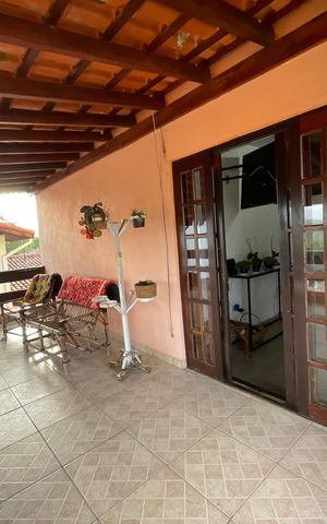 Casa para alugar com 200m², 3 quartos e 5 vagasVaranda