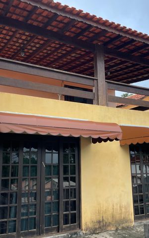 Casa para alugar com 200m², 3 quartos e 5 vagasFachada