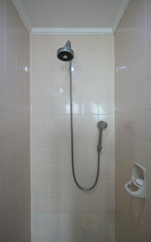 Apartamento à venda com 93m², 3 quartos e 2 vagasChuveiro da Suíte