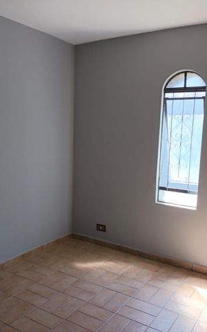 Casa à venda com 209m², 4 quartos e 6 vagas Casa à venda com 209m², 4 quartos e 6 vagasQuarto