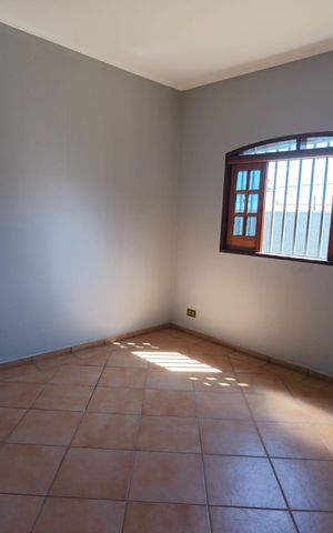 Casa à venda com 209m², 4 quartos e 6 vagas Casa à venda com 209m², 4 quartos e 6 vagasQuarto