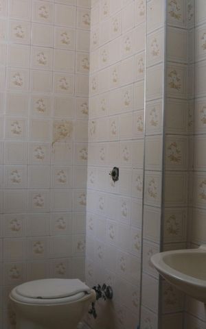 Casa à venda com 188m², 3 quartos e 2 vagasBanheiro 1