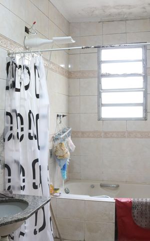 Casa à venda com 188m², 3 quartos e 2 vagasBanheiro 2